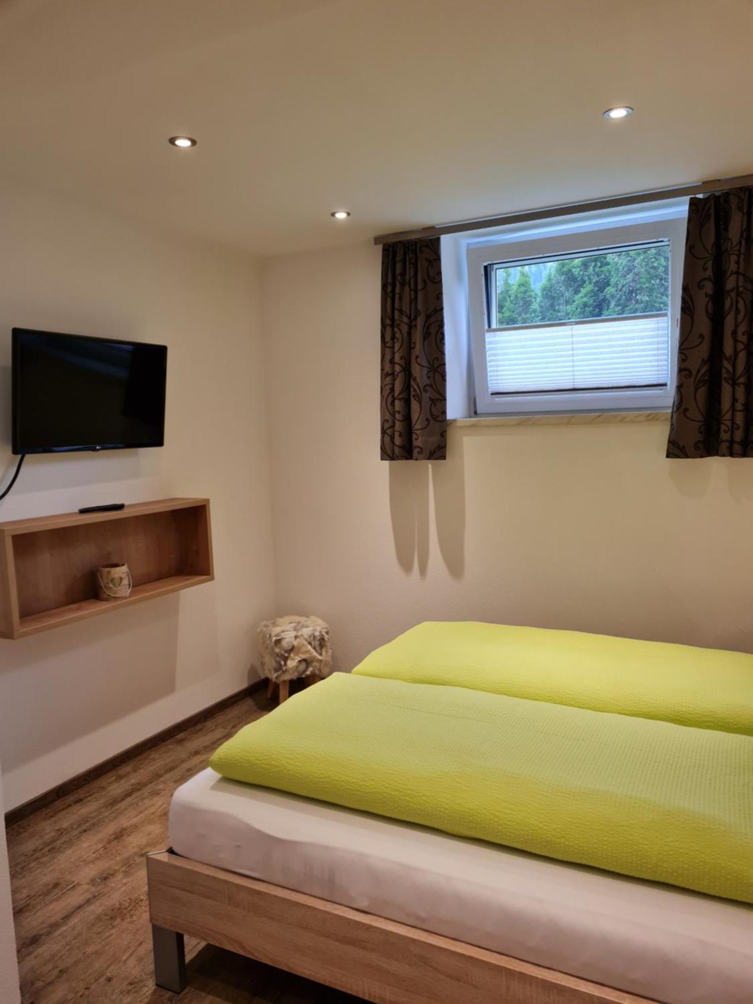 Ferienwohnung Alpenheim トゥクス 部屋 写真
